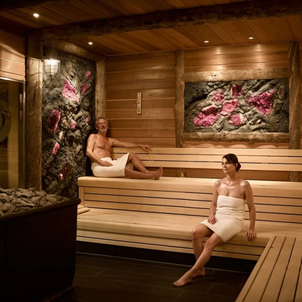 Thermen Bad Nieuweschans Lampivaara sauna met amethisten 250